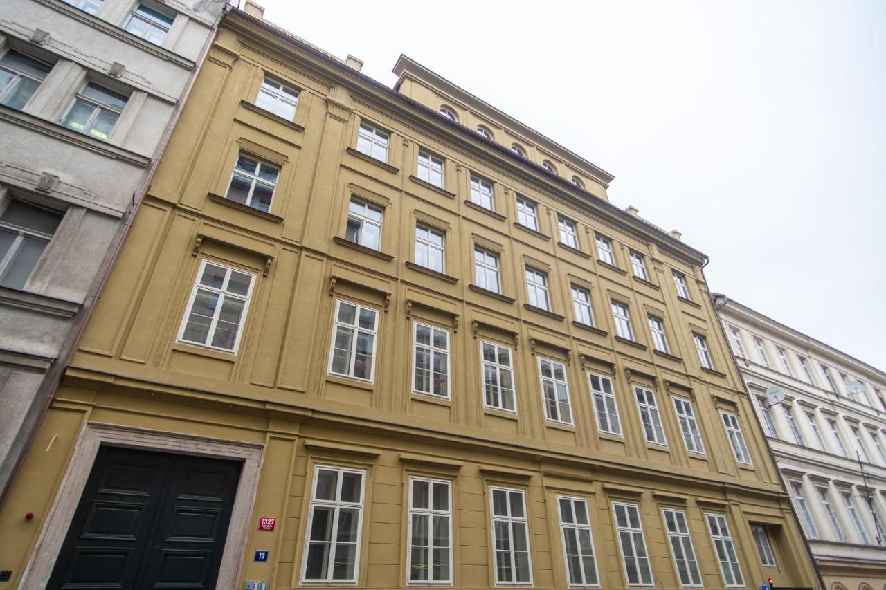 Apartment With Balcony Prag Exterior foto